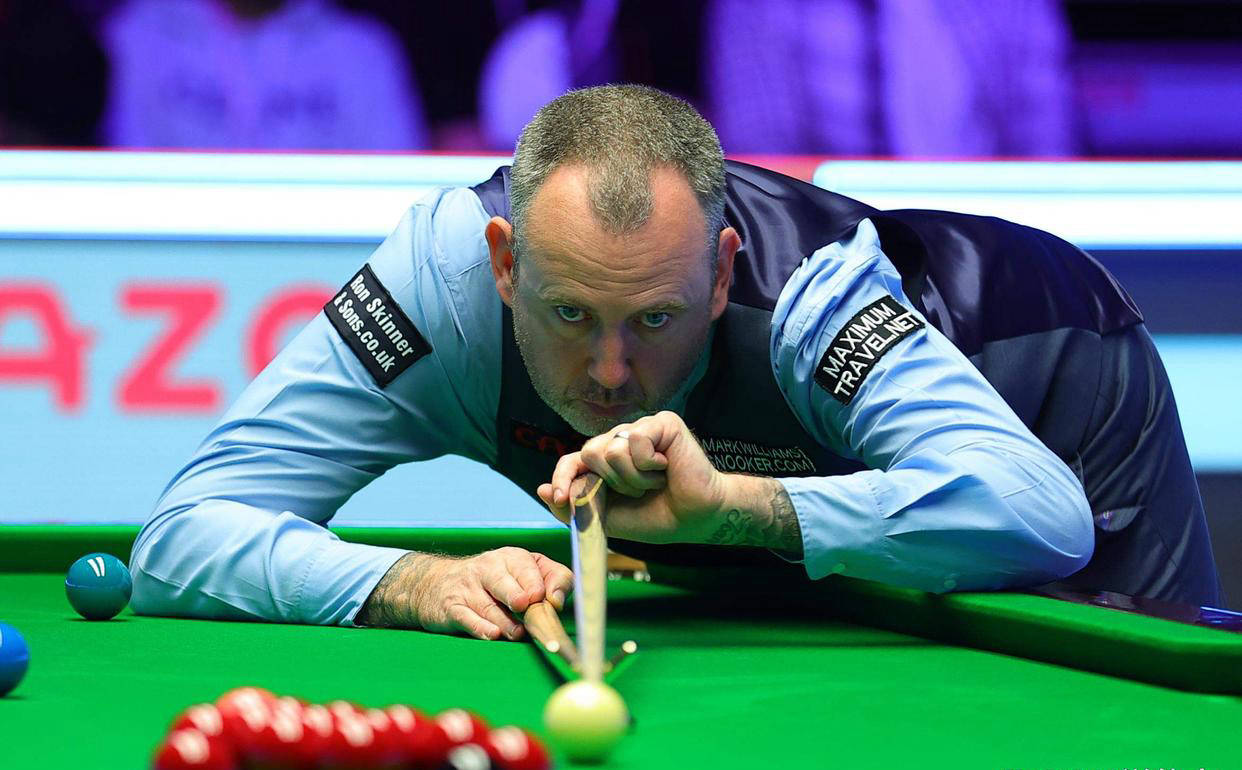 安大奖赛首, 双方战成, 斯佳辉