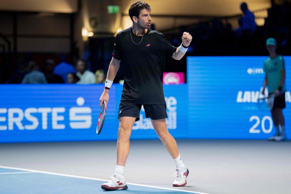 中回球, LrR, 诺里在比赛 中回球, LrR, 诺里在比赛