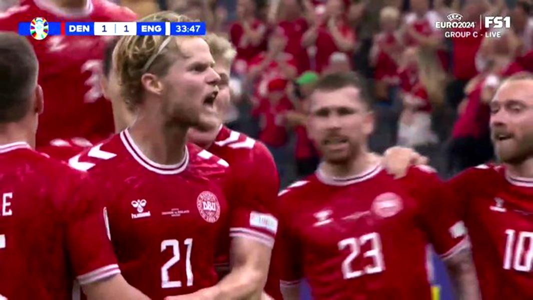 信服的报价, 曼联的新中 信服的报价, 曼联的新中